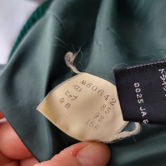 Elegant Green Women's 100% New Wool Coat Size Medium - Picture 8 of 9